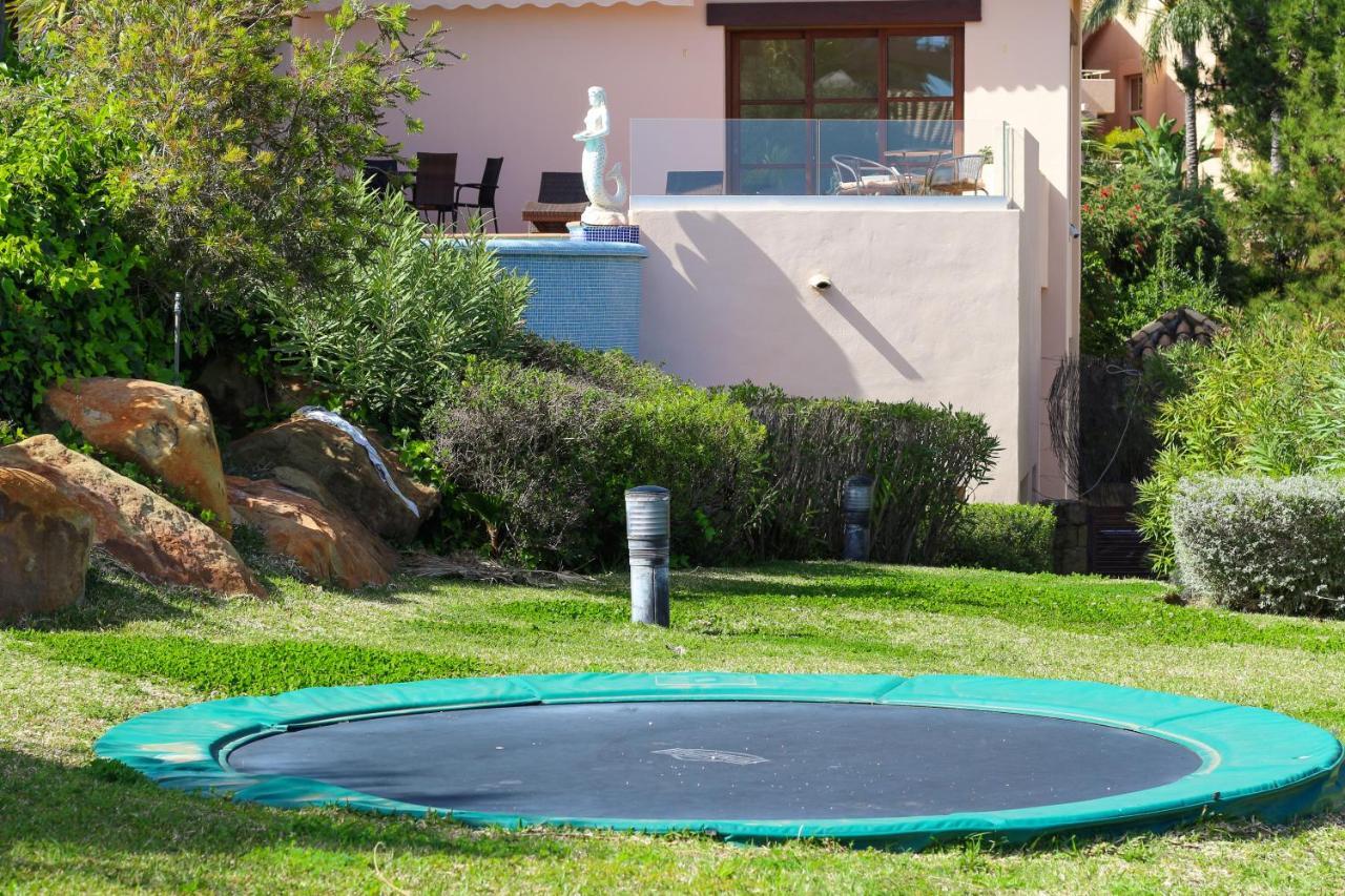 Luxury Villa Robledal By Mabiente - Views Of The Sea And The Golf Course Marbella Exteriör bild