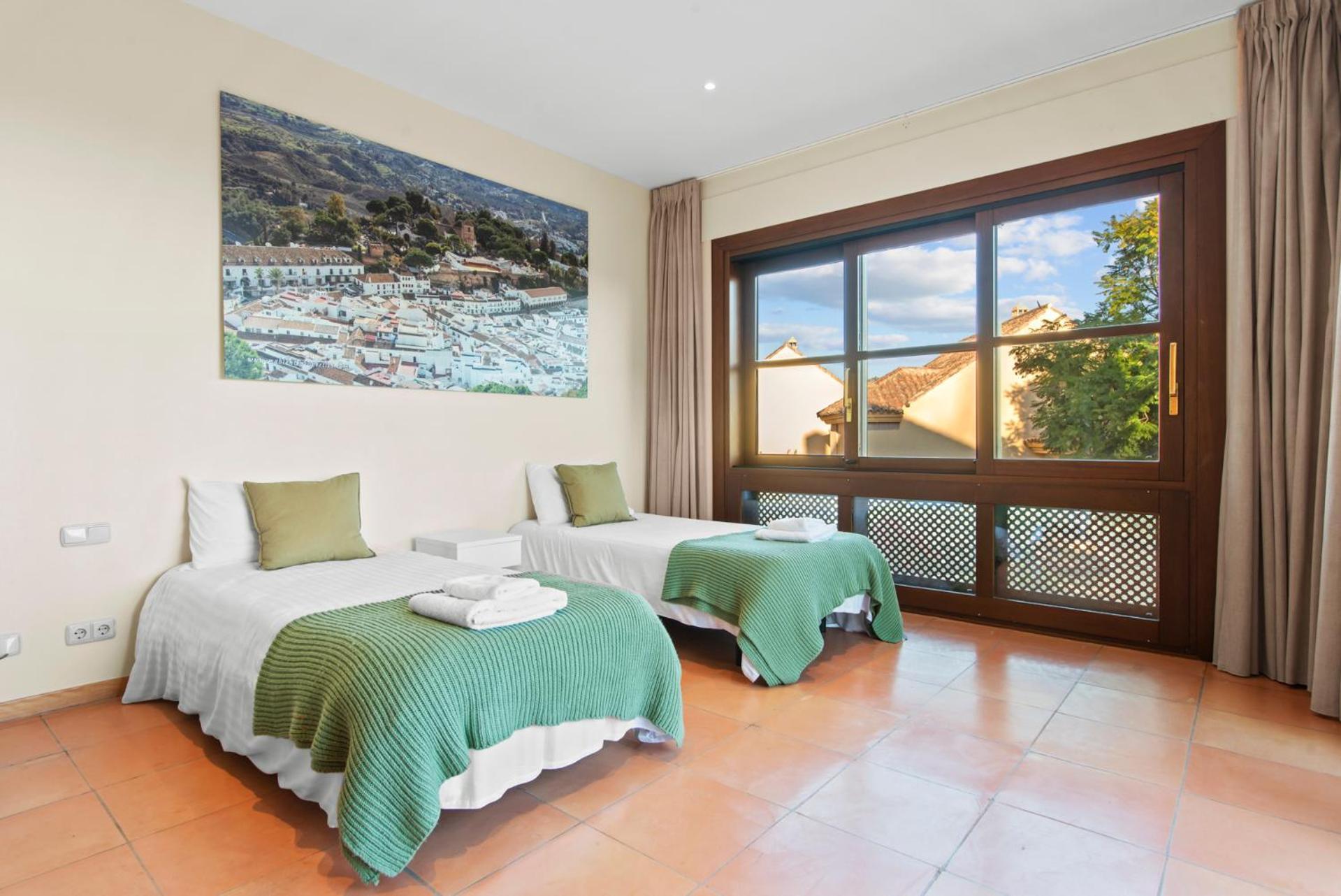 Luxury Villa Robledal By Mabiente - Views Of The Sea And The Golf Course Marbella Exteriör bild