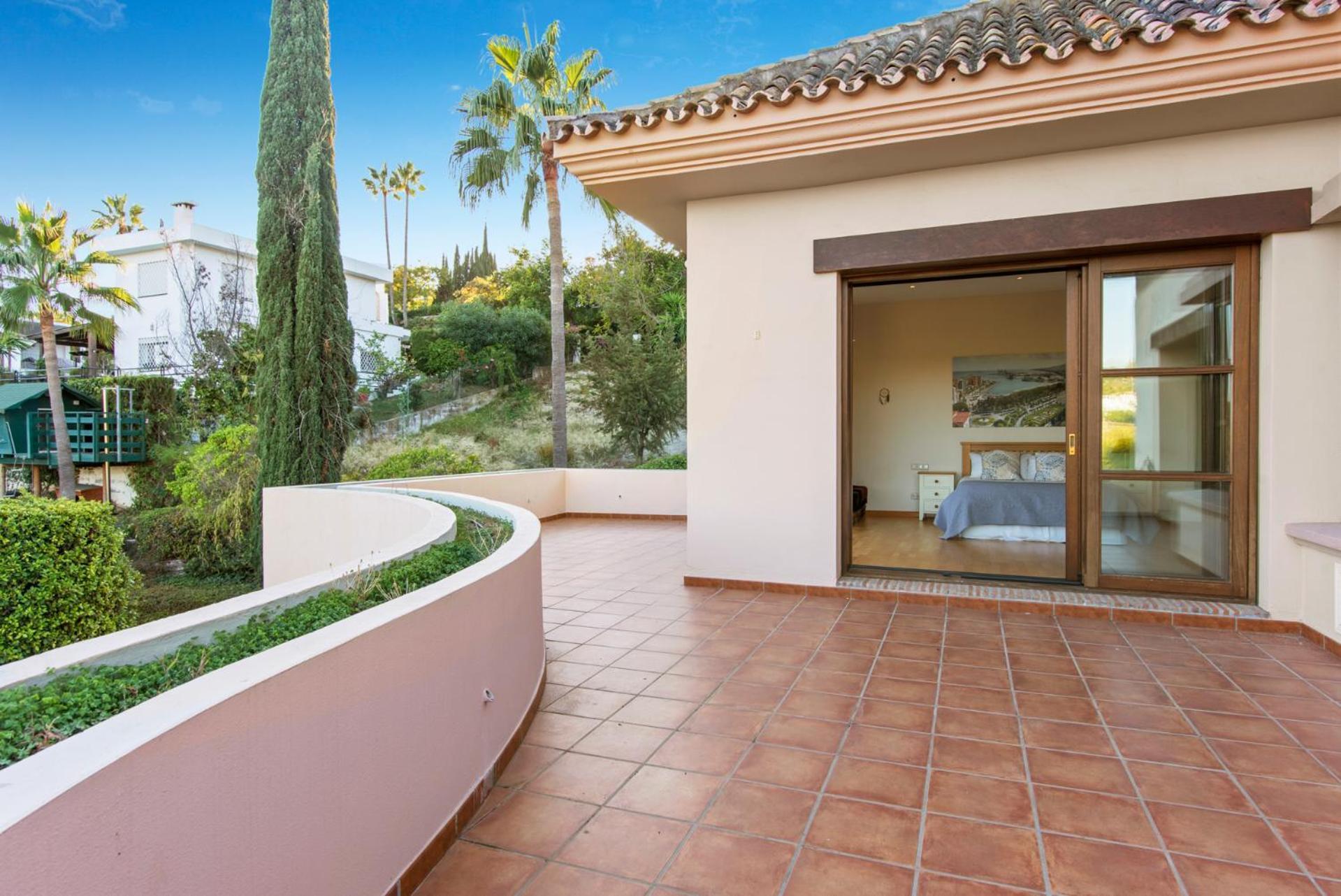 Luxury Villa Robledal By Mabiente - Views Of The Sea And The Golf Course Marbella Exteriör bild