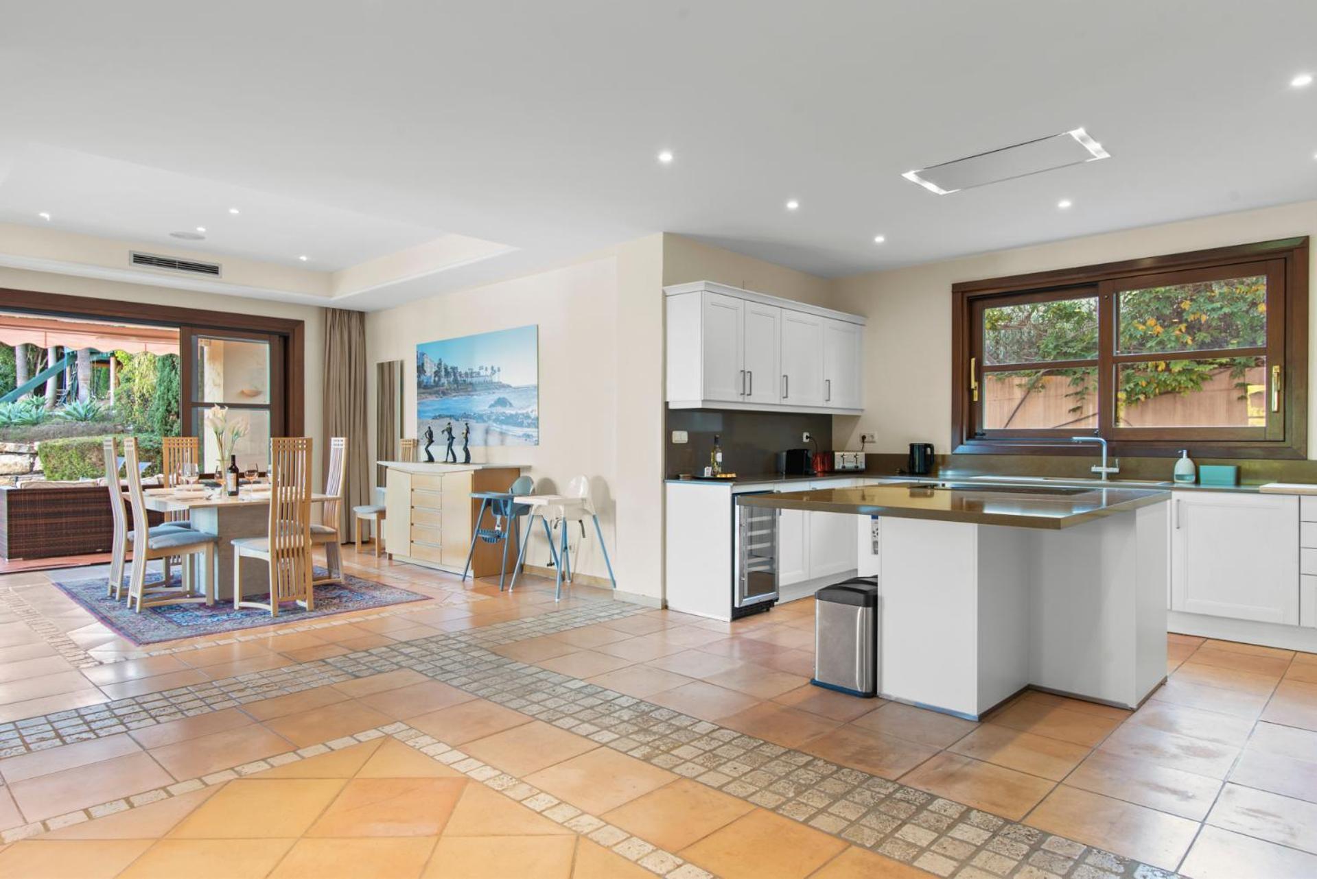 Luxury Villa Robledal By Mabiente - Views Of The Sea And The Golf Course Marbella Exteriör bild
