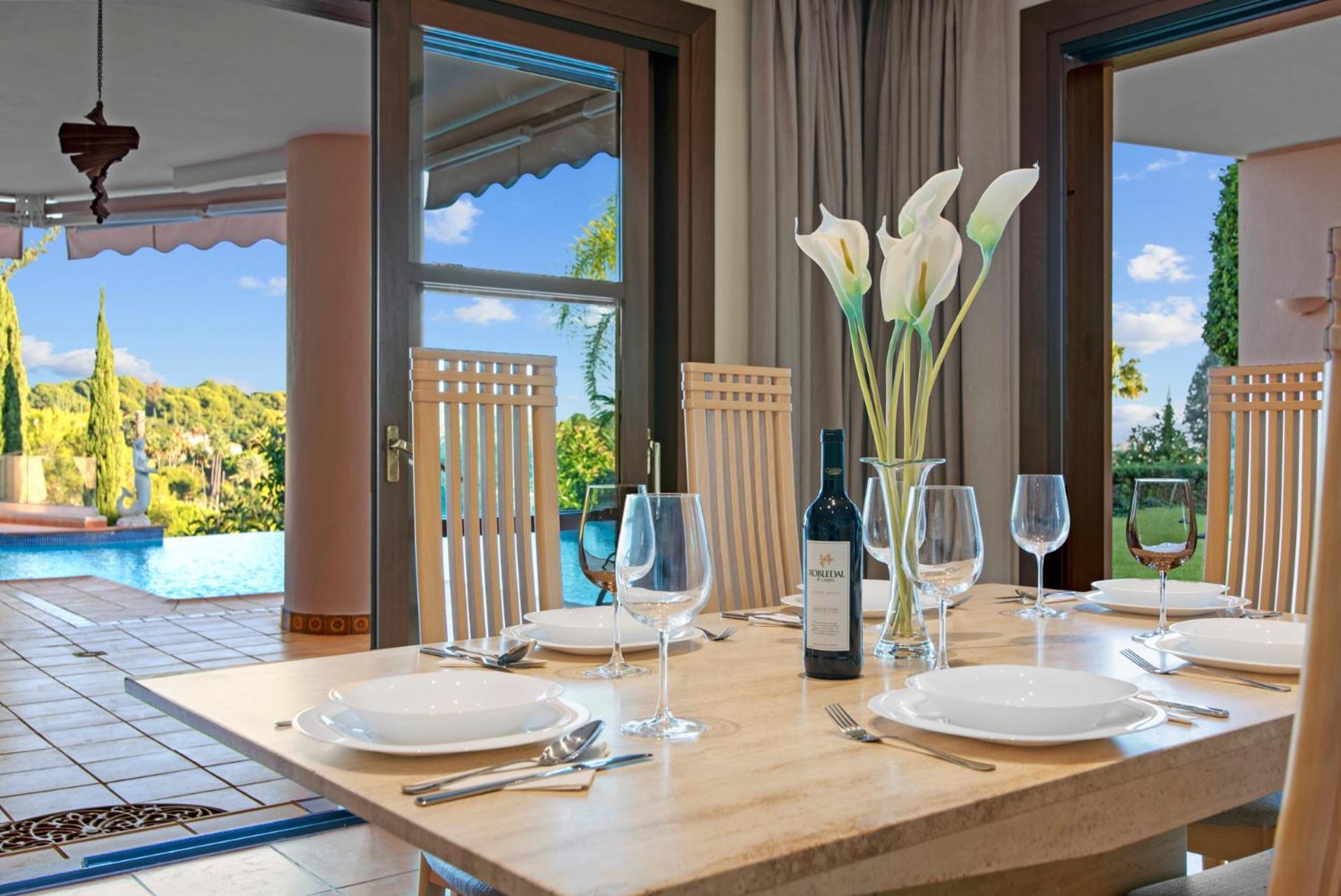 Luxury Villa Robledal By Mabiente - Views Of The Sea And The Golf Course Marbella Exteriör bild